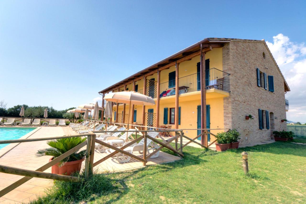 Casale Del Conero Aparthotel Porto Recanati Exteriör bild