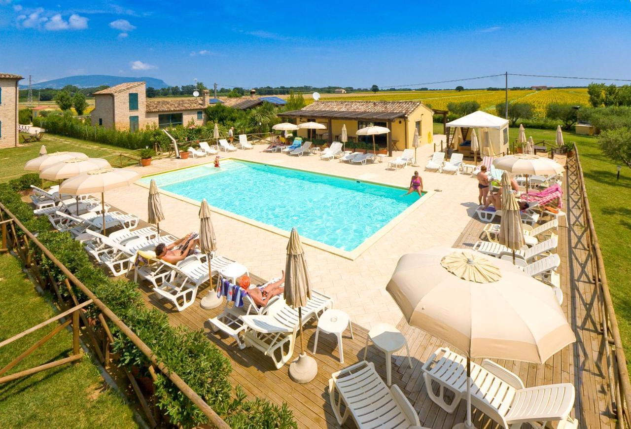 Casale Del Conero Aparthotel Porto Recanati Exteriör bild